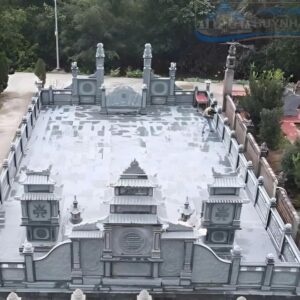 khuôn viên lăng mộ đá hợp phong thủy gia chủ