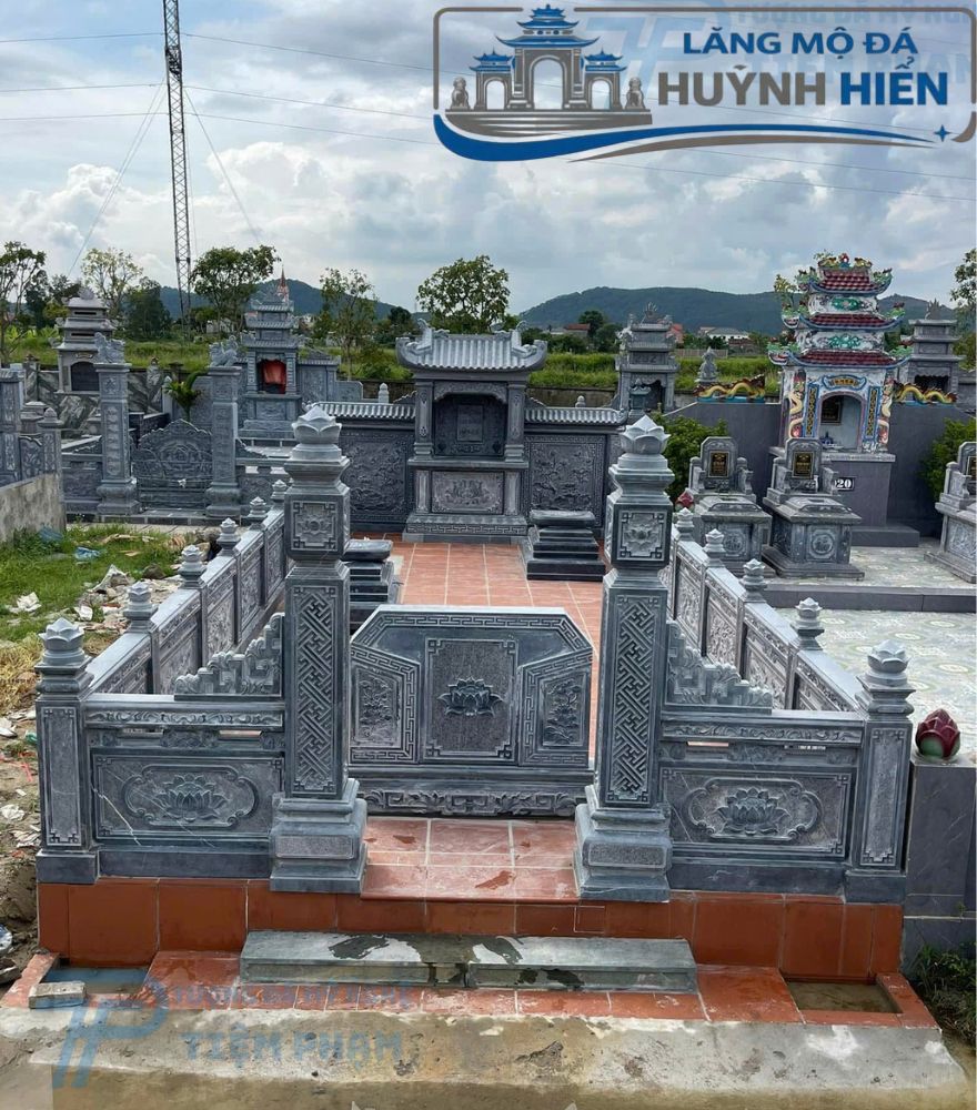 lăng mộ đá tại Hà Nội Huỳnh Hiển hoàn thành
