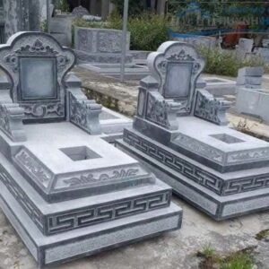 mộ đá tam cấp